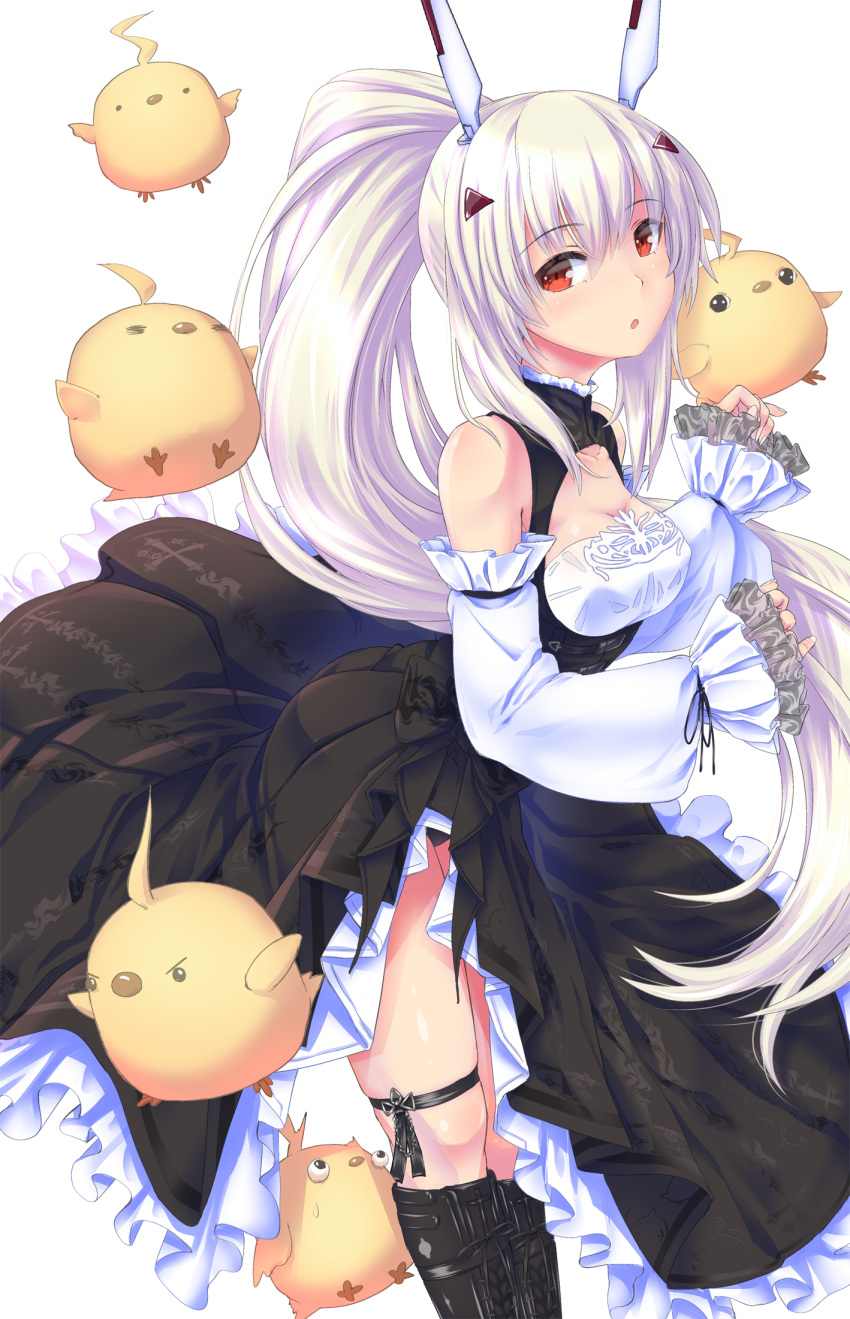 ayanami_(azur_lane) ayanami_(nightfall_raiment)_(azur_lane) azur_lane bad_id bad_pixiv_id belt bird black_footwear boots breasts chick cleavage commentary_request detached_sleeves female hair_between_eyes hair_ornament hairclip headgear highres knee_boots leaning_forward long_hair long_sleeves looking_at_viewer manjuu_(azur_lane) official_alternate_costume parted_lips ponytail red_eyes side_slit sidelocks simple_background solo thigh_strap tomineko_(tomineko_p) white_background white_hair wide_sleeves