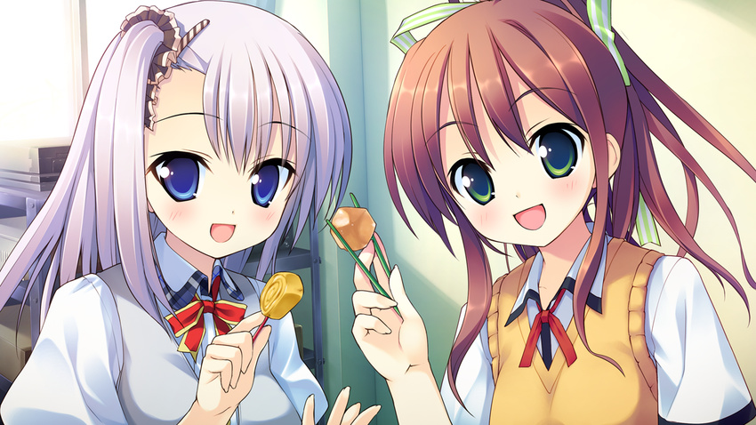 2girls aete_mushisuru_kimi_to_no_mirai blue_eyes brown_hair chopsticks feeding food game_cg green_eyes hair_ornament hair_ribbon incoming_food light_purple_hair manabe_kei multiple_girls omelet one_side_up ponytail ribbon school_uniform scrunchie sweater_vest takoyaki_(roast) tamagoyaki tanaka_ruru