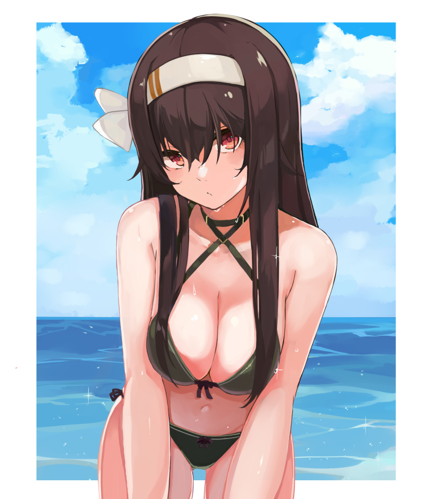 .live bare_arms bare_shoulders bikini breasts brown_hair choker cleavage collarbone cowboy_shot criss-cross_halter expressionless female front-tie_bikini_top front-tie_top green_bikini green_choker hair_between_eyes hairband halterneck highres idashige_(walkietalkie) large_breasts leaning_forward long_hair looking_at_viewer navel ocean outdoors outside_border red_eyes side-tie_bikini_bottom solo standing stomach string_bikini swimsuit thighs virtual_youtuber wet yaezawa_natori