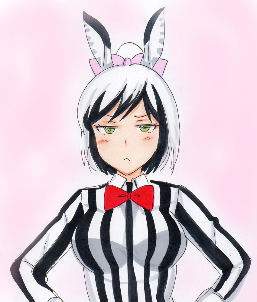 :c animal_ears animal_print black_hair blush bow bowtie breasts closed_mouth commentary_request female green_eyes hairbow highres large_breasts looking_at_viewer marker_(medium) mashima_chloe millipen_(medium) multicolored_hair murenase!_shiiton_gakuen parody potekite red_bow red_bowtie shirt short_hair solo striped_clothes striped_shirt traditional_media two-tone_hair upper_body vertical-striped_clothes vertical-striped_shirt white_hair zebra_ears zebra_print