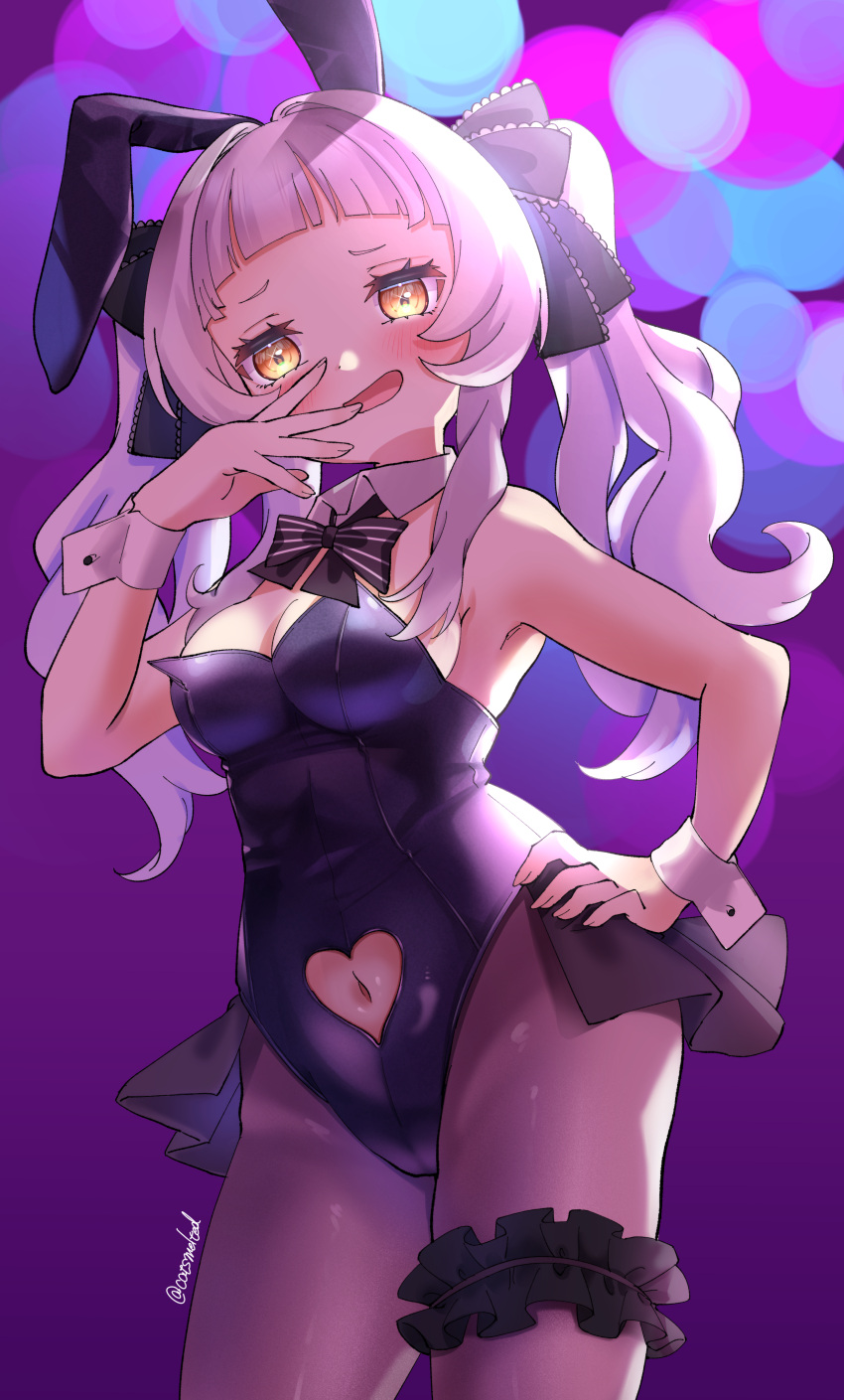 absurdres alternate_costume alternate_hairstyle animal_ears breasts cleavage commentary_request fake_animal_ears female grey_hair hair_ornament highres hololive murasaki_shion navel pantyhose playboy_bunny purple_background simple_background small_breasts smug solo toketa_neko twintails virtual_youtuber yellow_eyes