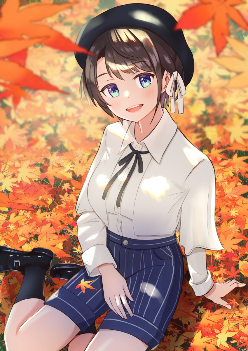 absurdres alternate_costume arm_support autumn autumn_leaves beret black_footwear black_ribbon black_socks blue_eyes blush brown_hair collared_shirt commentary_request female hair_ribbon hand_on_own_hip hat highres hololive leaf loafers long_sleeves looking_at_viewer maple_leaf neck_ribbon oozora_subaru open_mouth ribbon shirt shoes shorts sitting smile socks solo taachika teeth upper_teeth_only virtual_youtuber white_ribbon white_shirt yokozuwari