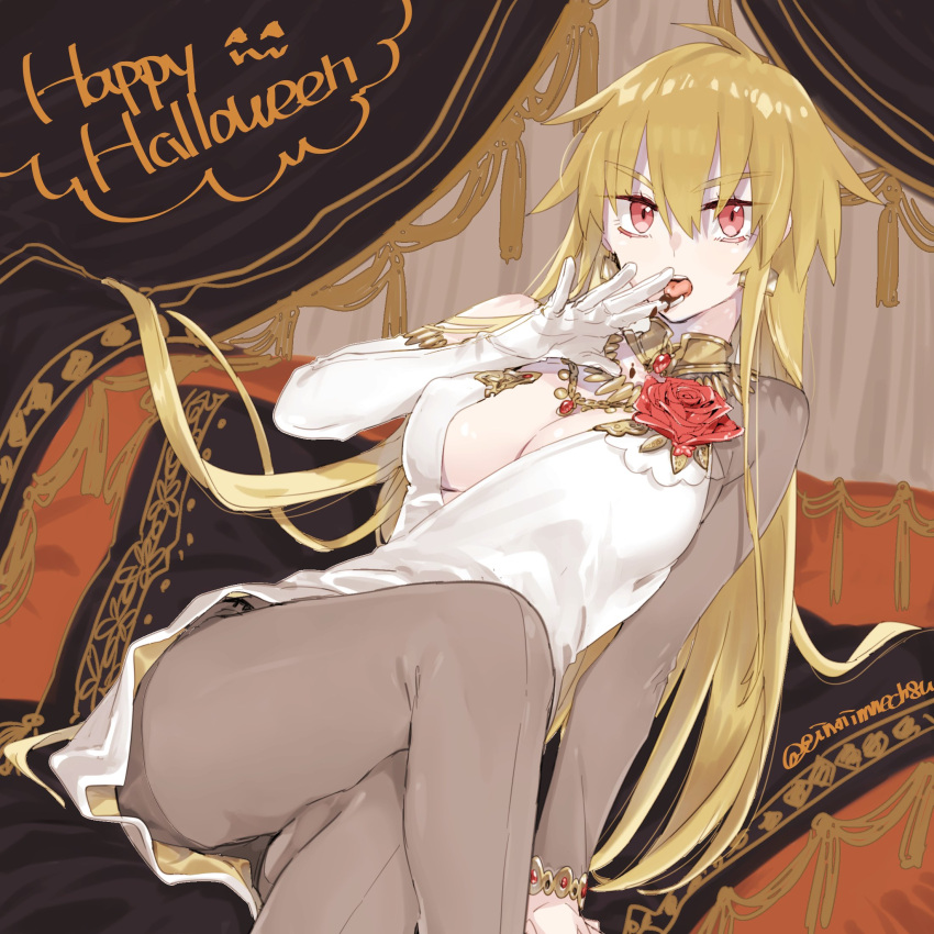 88_(einnimnech) artist_name artoria_pendragon_(fate) blonde_hair chocolate cosplay earrings fate/stay_night fate_(series) female genderswap_(mtf) gilgamesh_(fate) gloves hair_between_eyes happy_halloween highres jewelry long_hair long_sleeves looking_at_viewer mysterious_heroine_x_alter_(fate) mysterious_heroine_x_alter_(fate)_(cosplay) mysterious_heroine_x_alter_(princess_of_red_bean_paste)_(fate) mysterious_heroine_x_alter_(princess_of_red_bean_paste)_(fate)_(cosplay) open_mouth pants red_eyes rule_63 sitting solo teeth tongue twitter_username watermark