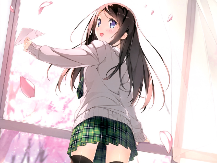 5_nenme_no_houkago black_hair kantoku long_hair miyaguchi_hiromi petals seifuku thighhighs