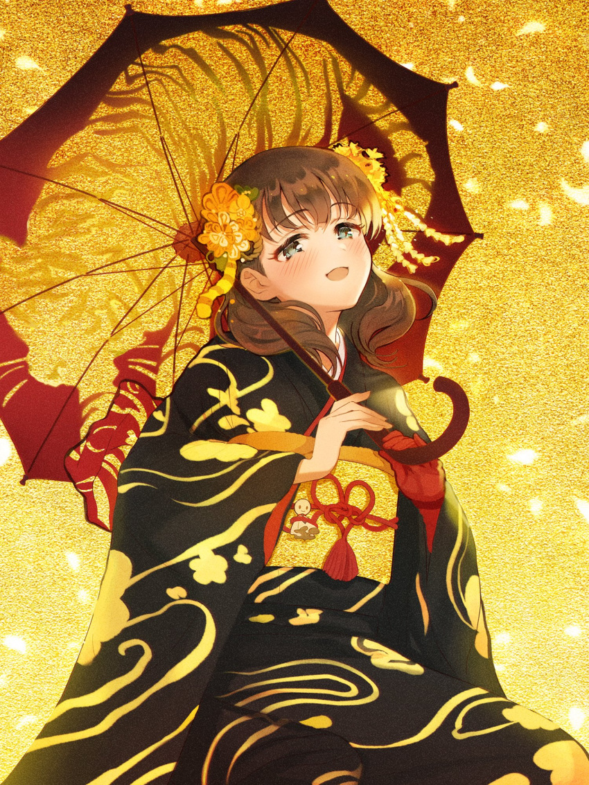 :d animal_print black_kimono blush brown_hair female highres holding holding_umbrella idolmaster idolmaster_cinderella_girls japanese_clothes kimono looking_at_viewer looking_down obi omisoshiru print_umbrella protected_link sakuma_mayu sash smile solo tiger_print two-tone_kimono umbrella wide_sleeves yellow_background