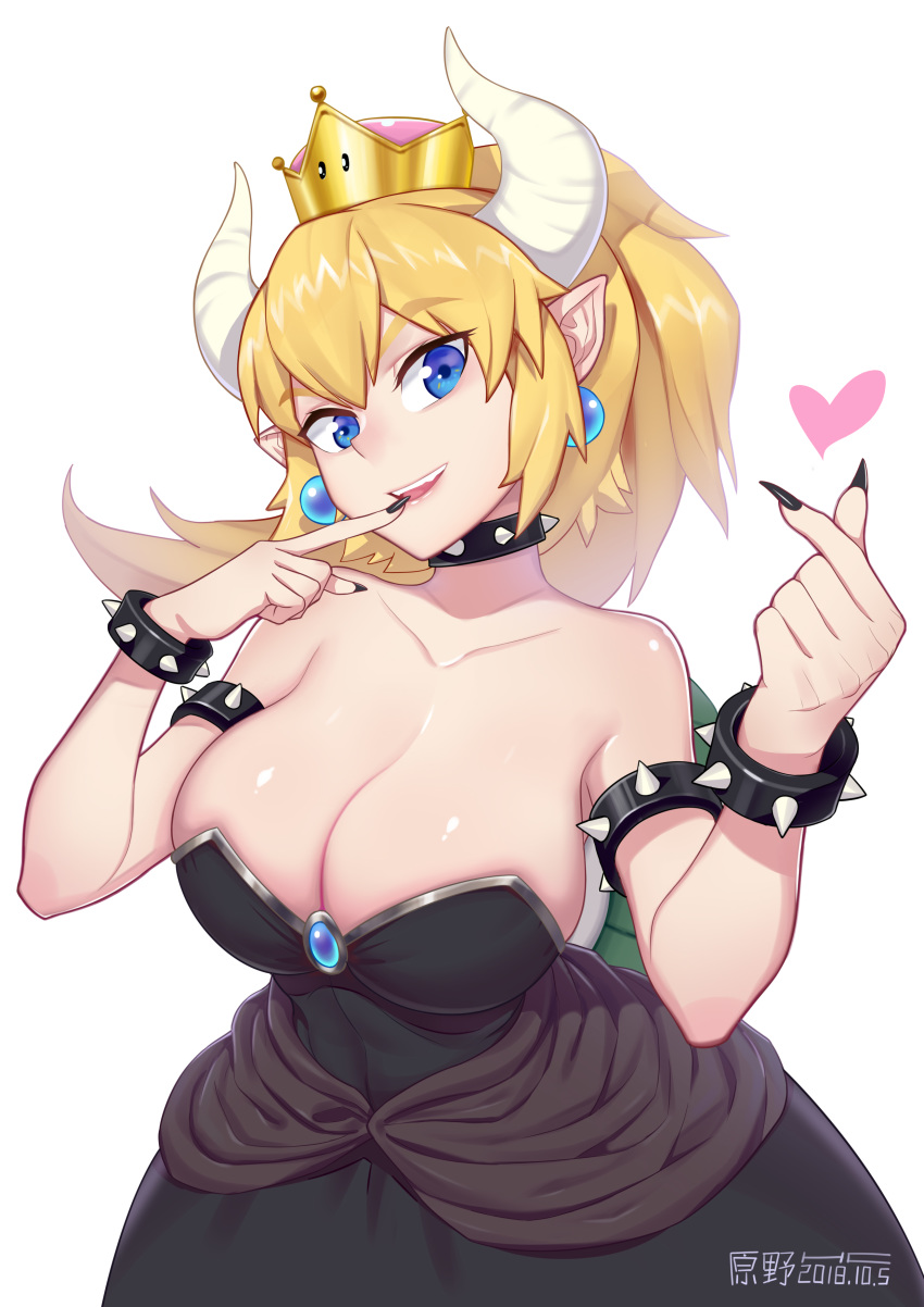 absurdres armlet bad_id bad_pixiv_id bare_shoulders black_dress black_nails blonde_hair blue_eyes bowsette bracelet breasts cleavage collar collarbone crown dated dress earrings female fingernails grin heart highres horns jewelry large_breasts long_hair looking_at_viewer mario_(series) new_super_mario_bros._u_deluxe pointy_ears ponytail sharp_fingernails shell shiny_skin simple_background smile solo spiked_armlet spiked_bracelet spiked_collar spikes super_crown white_background yuanye