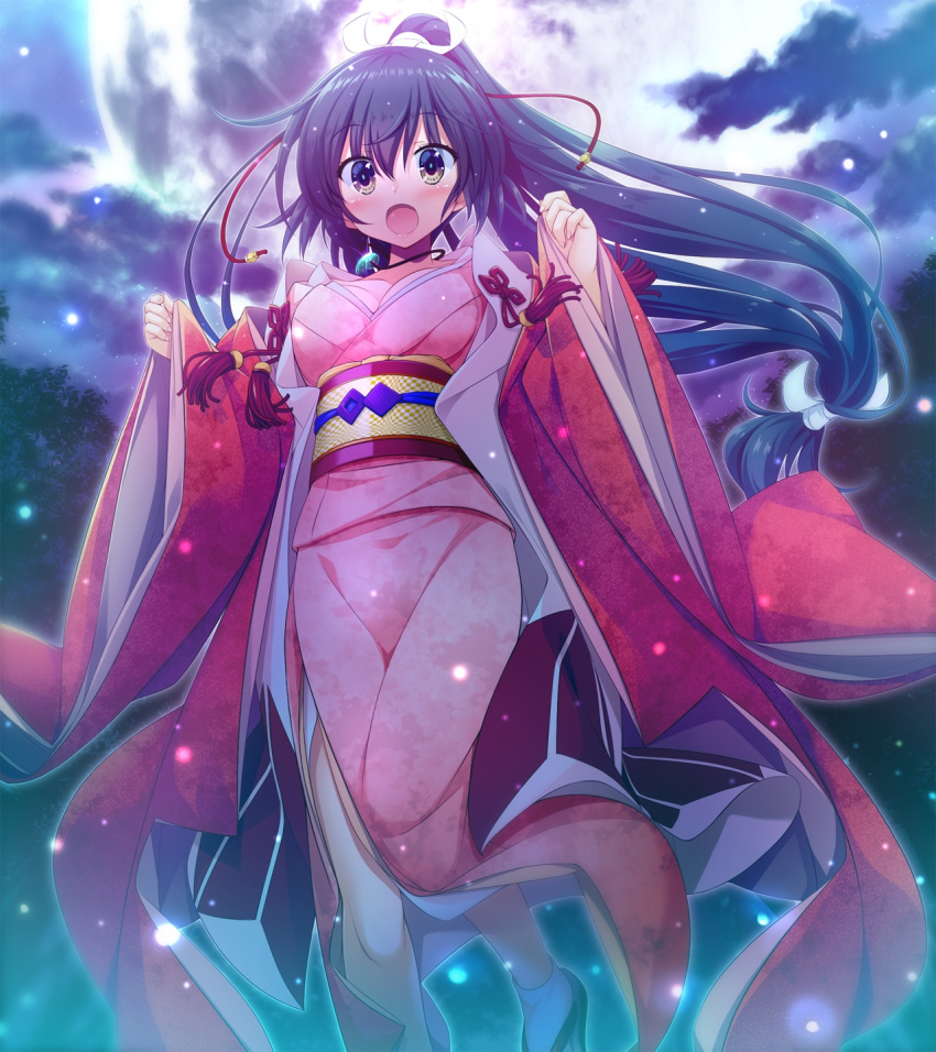 black_hair blush breasts cleavage female full_moon game_cg high_ponytail highres japanese_clothes jewelry kikyou_(kimi_to_tsunagaru_koi_flag) kimi_to_tsunagaru_koi_flag kimono long_hair long_sleeves low-tied_long_hair lucie magatama moon necklace night obi official_art open_mouth outdoors sash solo wide_sleeves yellow_eyes