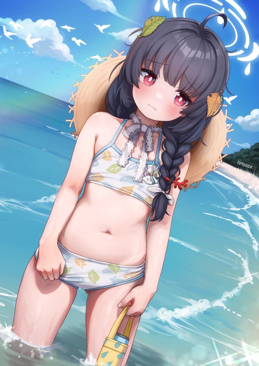 absurdres bag bikini black_hair blue_archive blue_sky braid braided_ponytail bright_pupils brown_hat closed_mouth cloud commentary comodomodo day female halo hat hat_on_back highres holding holding_bag leaf_print looking_at_viewer miyu_(blue_archive) miyu_(swimsuit)_(blue_archive) navel ocean official_alternate_costume outdoors red_eyes sky solo straw_hat swimsuit white_bikini white_halo white_pupils yellow_bag