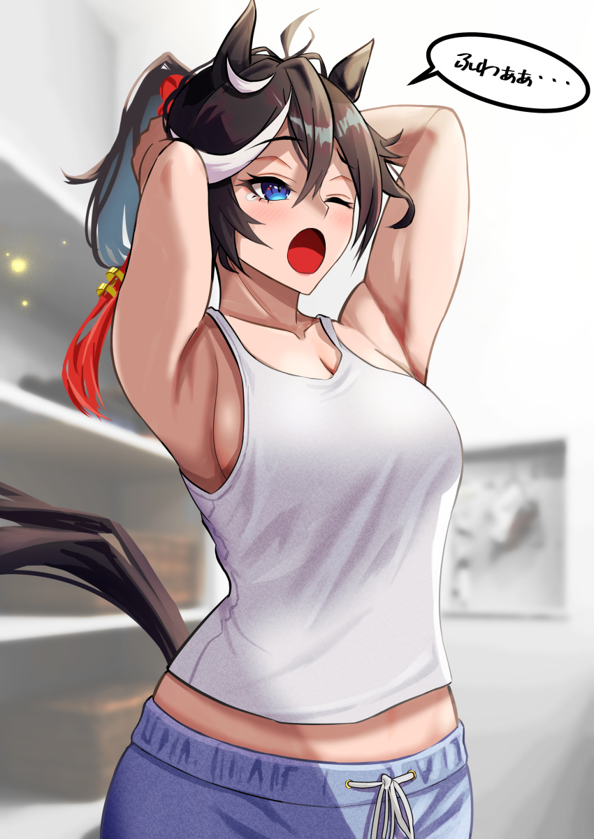 absurdres alternate_costume animal_ears armpits arms_up azuki_(azuki_azukki) black_hair blue_eyes blue_shorts blurry blurry_background breasts cleavage commentary_request female hair_between_eyes hair_ornament highres horse_ears horse_girl horse_tail indoors katsuragi_ace_(umamusume) light_particles medium_breasts medium_hair midriff_peek multicolored_hair one_eye_closed open_mouth ponytail shorts sideboob solo speech_bubble streaked_hair tail tank_top tassel tassel_hair_ornament translation_request umamusume white_hair white_tank_top yawning