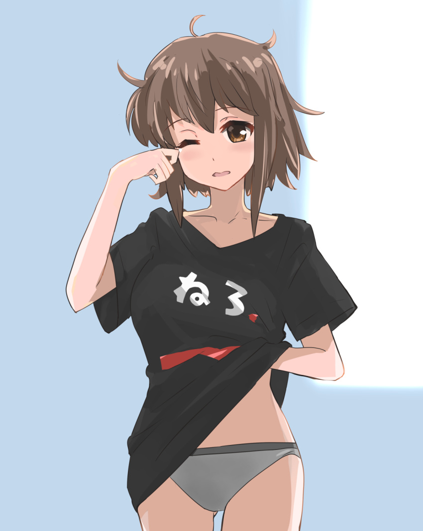 black_shirt brown_eyes brown_hair clothes_writing collarbone cowboy_shot etou_kanami female grey_panties hand_under_clothes hand_under_shirt highres messy_hair one_eye_closed panties shirt short_hair solo standing toji_no_miko tweela two-tone_background underwear