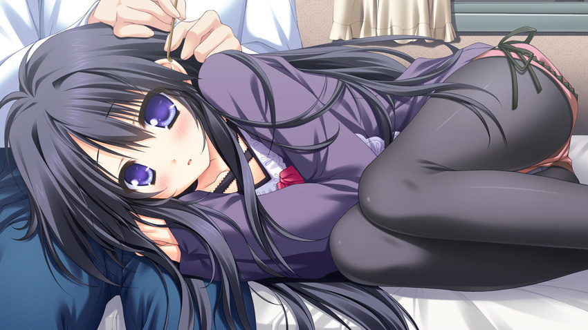 black_hair blue_eyes game_cg long_hair lump_of_sugar moekibara_fumitake pantyhose sekai_to_sekai_no_mannaka_de shiratori_aira