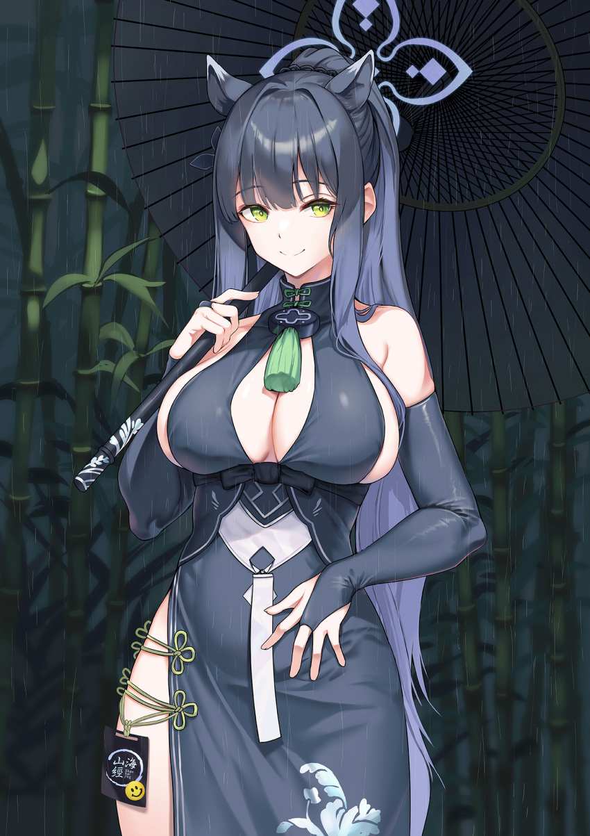 animal_ears bamboo bare_shoulders black_dress black_hair blue_archive blush breasts cleavage closed_mouth clothing_cutout cowboy_shot detached_sleeves dress female gradient_hair hair_ornament halo highres holding holding_umbrella jamgom large_breasts long_hair looking_at_viewer multicolored_hair rain shun_(blue_archive) sleeveless sleeveless_dress smile solo standing tree umbrella very_long_hair