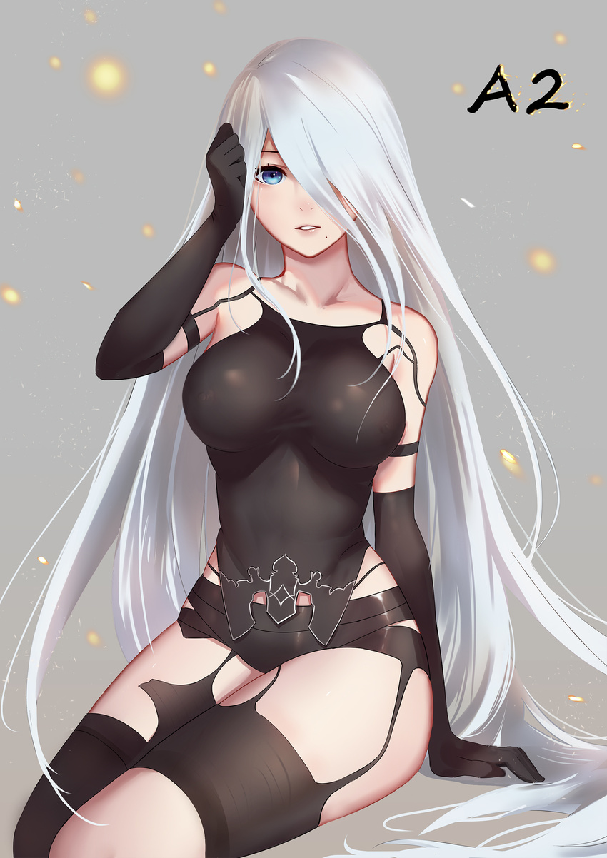 a2_(nier:automata) android arm_at_side armlet asymmetrical_legwear bare_shoulders black_gloves black_shorts black_thighhighs blue_eyes breasts camisole character_name collarbone commentary_request covered_nipples cowboy_shot derivative_work elbow_gloves female garter_straps gloves hair_between_eyes hair_over_one_eye hand_to_head hand_up hands_on_own_face haohe_buguo highres joints legs_together lips long_hair medium_breasts mole mole_under_mouth nier:automata nier_(series) parted_lips photoshop_(medium) pink_lips robot_joints short_shorts shorts sitting sleeveless solo tank_top teeth thighhighs uneven_legwear very_long_hair white_hair