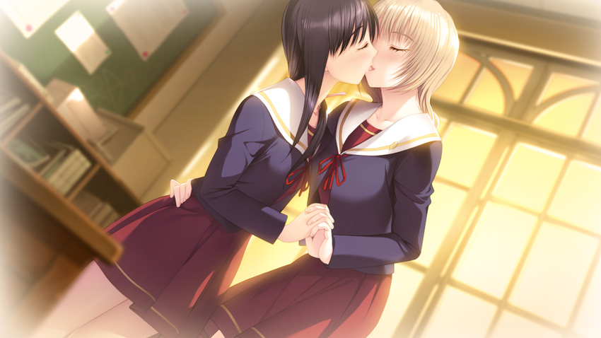 2girls black_hair blonde_hair classroom closed_eyes game_cg hand_on_own_hip holding_hands ichikawa_saasha indoors interlocked_fingers jounoin_kaho kiritani_nadeshiko kissing multiple_girls neyuki_no_gen'ei school_uniform yuri