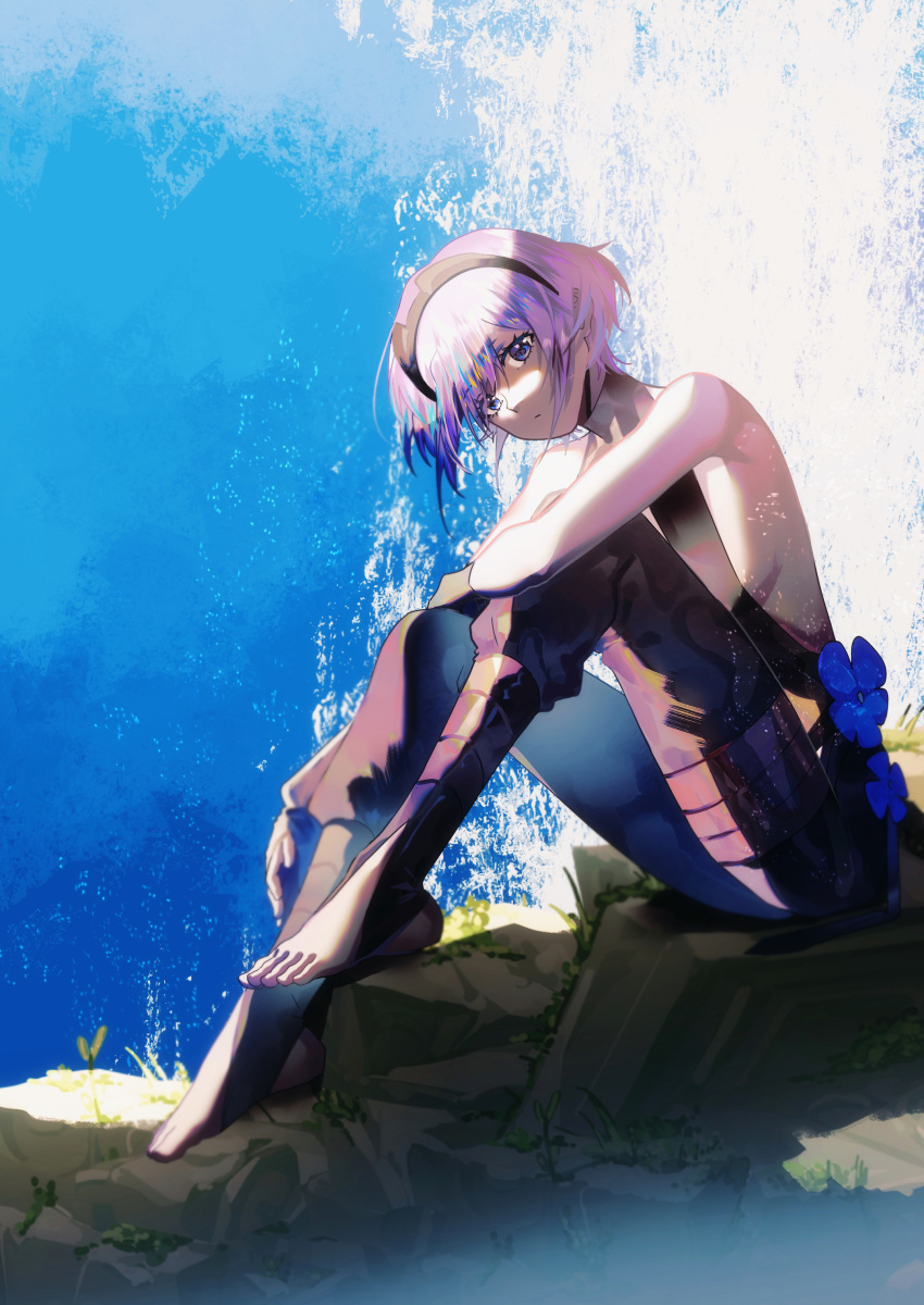 absurdres backless_outfit bare_shoulders black_gloves black_hairband black_leotard blue_background blue_flower breasts closed_mouth dark-skinned_female dark_skin fate/grand_order fate_(series) female fingerless_gloves flower gloves hairband hassan_of_serenity_(fate) highres kaketa_(pixiv_44365219) leggings leotard looking_at_viewer medium_breasts multicolored_background purple_eyes purple_hair rock short_hair sideboob sitting sitting_on_rock solo white_background