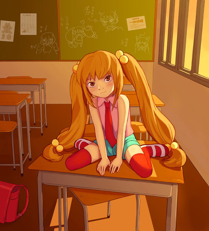 aoki_daisuke arrow_(symbol) backpack bag bare_shoulders blonde_hair blush brown_eyes chair chalkboard classroom commentary desk female hair_bobbles hair_ornament highres indoors juliette_fournier kagami_kuro kodomo_no_jikan kokonoe_rin lolicon long_hair looking_at_viewer necktie on_desk photoshop_(medium) randoseru red_thighhighs school_desk shoes shorts sitting smile solo thighhighs translated twintails usa_mimi uwabaki very_long_hair wariza window