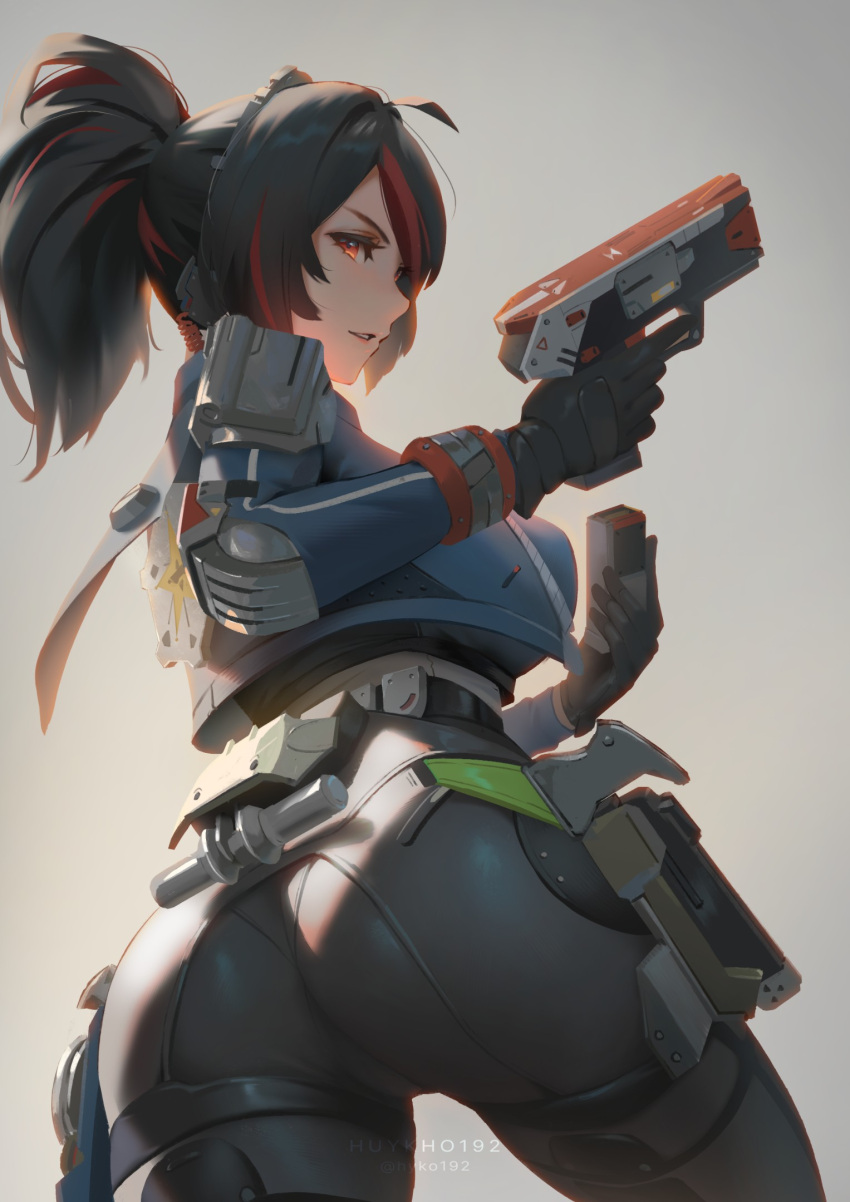 artist_name ass bad_id black_gloves blue_jacket breasts female from_behind gloves grey_background gun handlebar high-waist_pants highres holding holding_gun holding_weapon huykho192 jacket large_breasts looking_at_viewer looking_back metal_hairband multicolored_hair pants parted_lips police police_uniform policewoman ponytail red_eyes reloading solo streaked_hair tight_clothes tight_pants uniform weapon zenless_zone_zero zhu_yuan