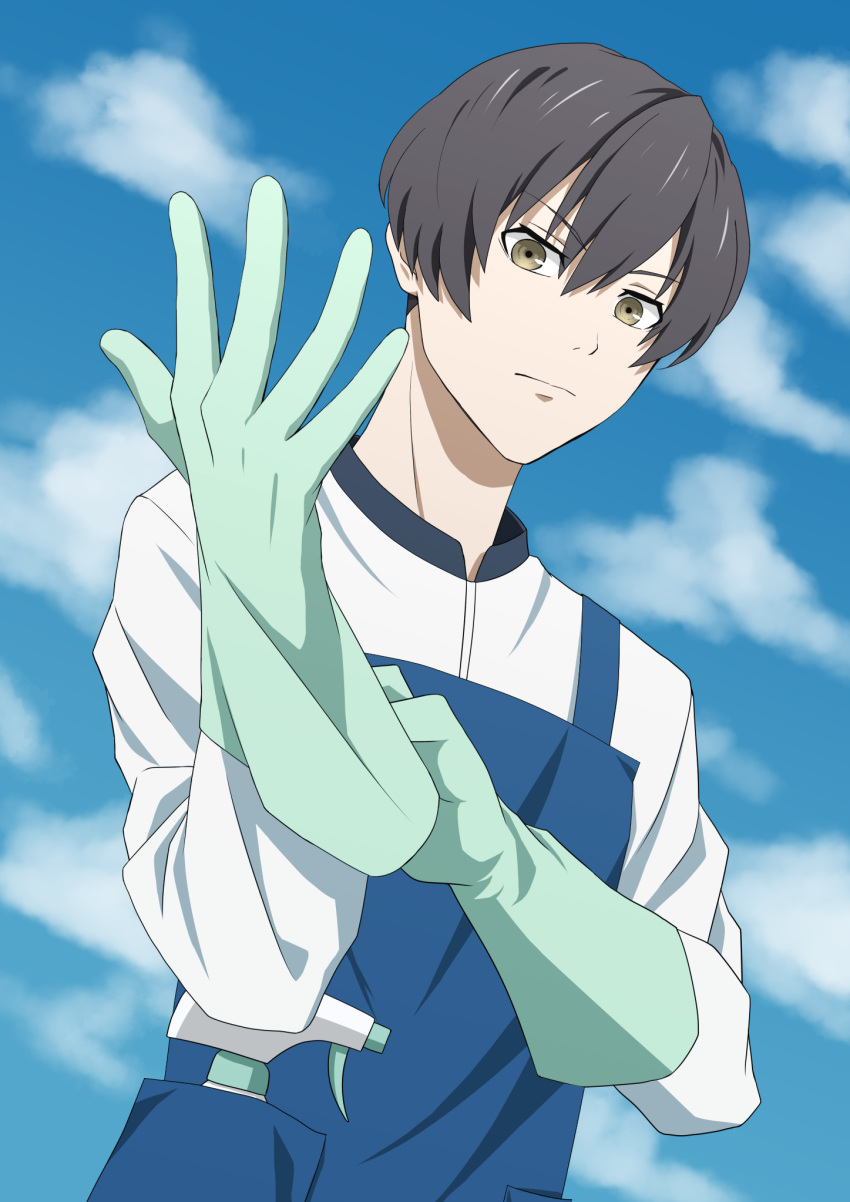 1boy 91_days aoyama-kun_(keppeki_danshi) aoyama-kun_(keppeki_danshi)_(cosplay) apron avilio_bruno black_hair blue_gloves bottle cloud cosplay gloves highres keppeki_danshi!_aoyama-kun long_sleeves looking_at_viewer male_focus outdoors rubber_gloves shelty shirt short_hair solo spray_bottle upper_body white_shirt