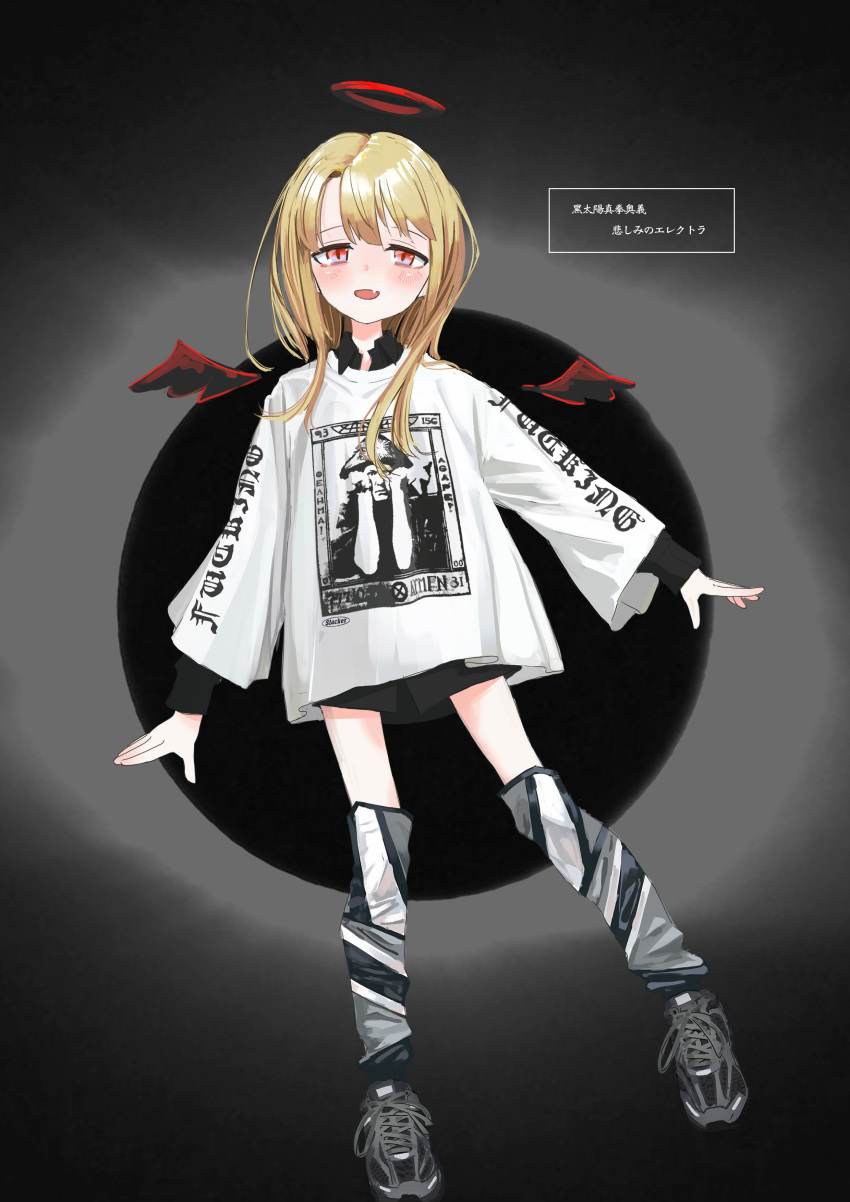 :d absurdres aleister_crowley bad_id bad_twitter_id blonde_hair blush detached_wings fangs female full_body gishiki_(gshk) grey_footwear halo highres leg_warmers long_hair long_sleeves looking_at_viewer open_mouth original red_eyes red_wings shirt shoes skin_fangs smile solo translation_request white_shirt wings