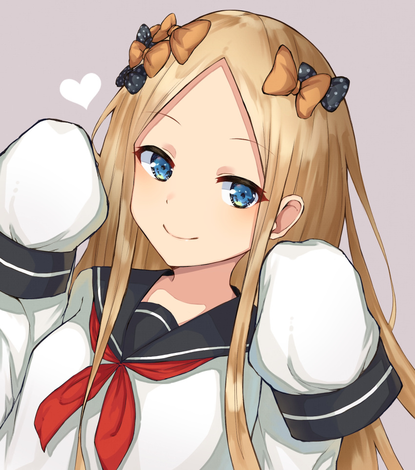 abigail_williams_(fate) alternate_costume bao_(s_888) black_bow black_sailor_collar blonde_hair blue_eyes blush bow closed_mouth commentary_request fate/grand_order fate_(series) female forehead grey_background hairbow hands_up heart highres long_hair long_sleeves neckerchief orange_bow parted_bangs polka_dot polka_dot_bow red_neckerchief sailor_collar school_uniform serafuku simple_background sleeves_past_fingers sleeves_past_wrists smile solo upper_body