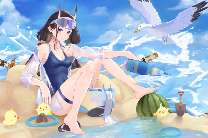 >_< 123456789xxxx azur_lane blue-tinted_eyewear blue_one-piece_swimsuit breasts cleavage competition_school_swimsuit female food fruit full_body goggles goggles_on_head gradient_horns hair_ornament hair_scrunchie highres holding holding_water_gun horns long_hair looking_at_viewer manjuu_(azur_lane) medium_breasts multicolored_horns noshiro_(azur_lane) noshiro_(unwinding_in_the_sunshine)_(azur_lane) official_alternate_costume one-piece_swimsuit planted planted_shovel purple_eyes school_swimsuit scrunchie sheath sheathed shovel solo swimsuit thigh_strap tinted_eyewear water water_gun watermelon waves