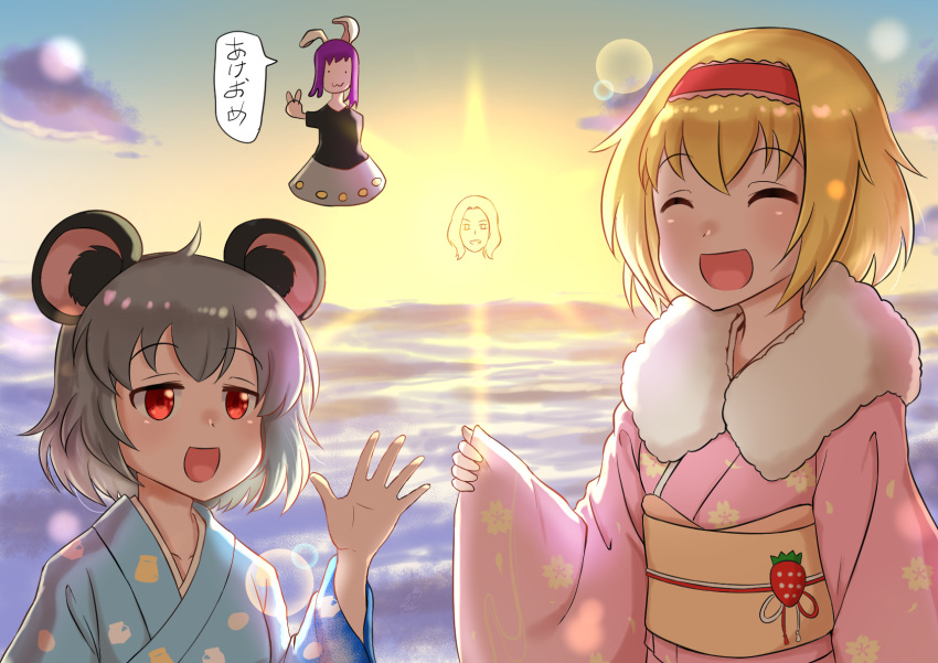 3girls :3 alice_margatroid alternate_costume animal_ears black_shirt blonde_hair blue_kimono blush closed_eyes cloud commentary_request cookie_(touhou) fake_hisui_(cookie) food fruit go_(inmu) grey_hair hairband highres ichigo_(cookie) japanese_clothes kimono lens_flare long_sleeves manatsu_no_yo_no_inmu mouse_ears mouse_girl multiple_girls nazrin new_year nyon_(cookie) open_mouth outdoors partial_commentary pink_kimono purple_hair rabbit_ears red_eyes red_hairband reisen_udongein_inaba sash shirt short_hair smile strawberry sunrise touhou translated tsugumi_amon ufo upper_body v wide_sleeves yellow_sash