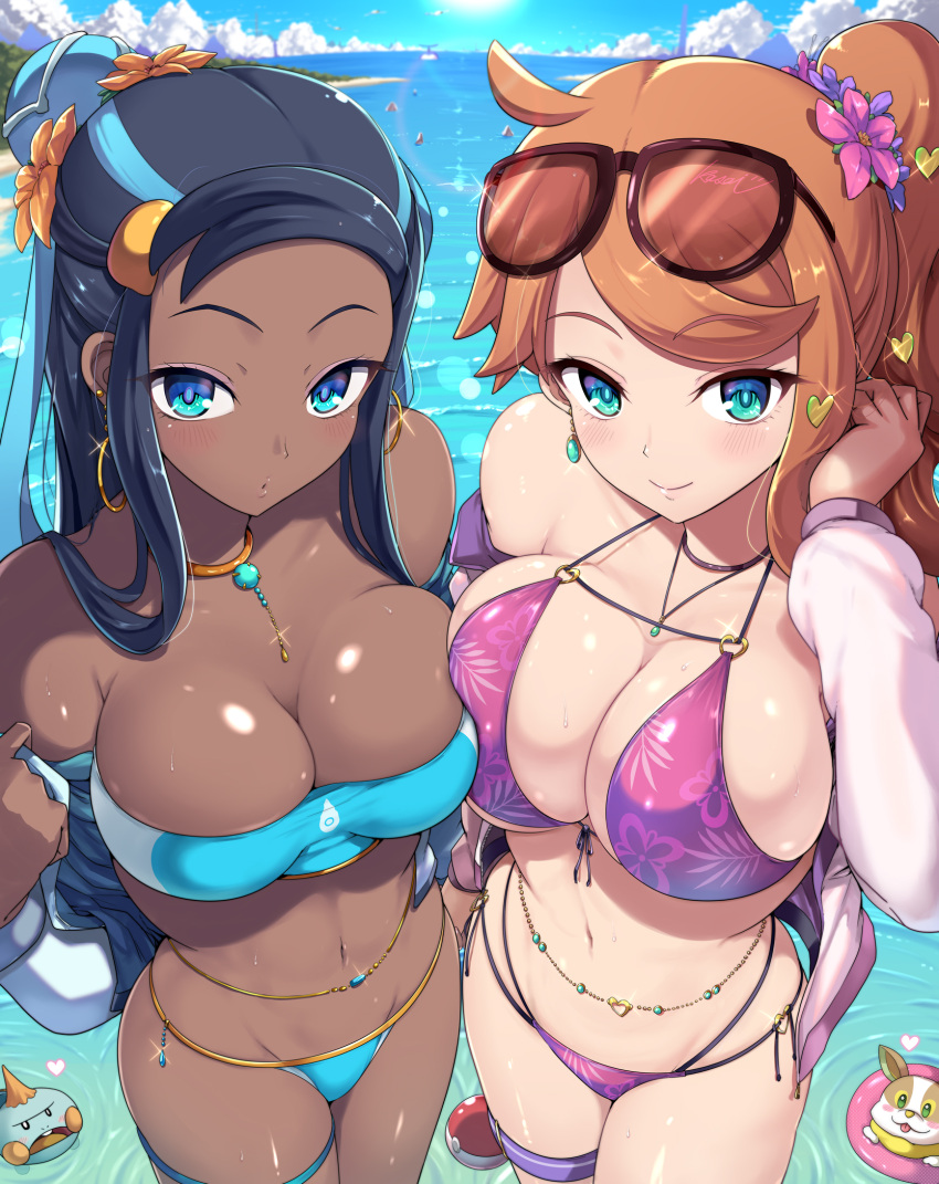 2girls asymmetrical_docking bikini black_hair blue_eyes breast_press breasts closed_mouth commentary_request contrast dark-skinned_female dark_skin earrings flower green_eyes hair_flower hair_ornament heart heart_hair_ornament high_side_ponytail highres hoop_earrings jewelry kasai_shin large_breasts multiple_girls navel nessa_(pokemon) orange_hair pendant poke_ball poke_ball_(basic) pokemon pokemon_swsh purple_bikini skindentation smile sonia_(pokemon) stomach swimsuit thigh_strap white_bikini