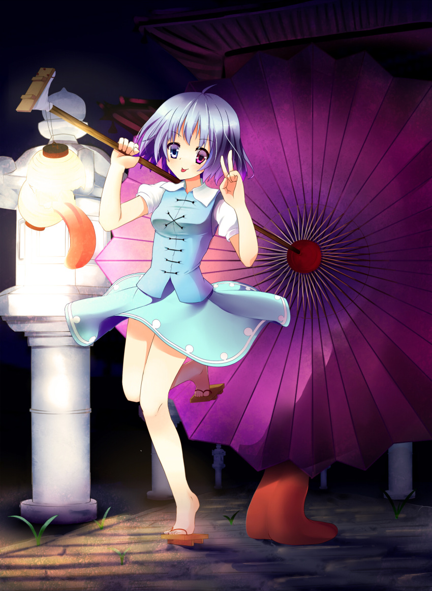 :p bad_id bad_pixiv_id blue_eyes blue_hair blush chouchin_obake dx_(dekusu) female geta green_hair heterochromia highres karakasa_obake lantern night paper_lantern photoshop_(medium) purple_umbrella red_eyes short_hair skirt smile solo stone_lantern tatara_kogasa tongue tongue_out touhou umbrella v