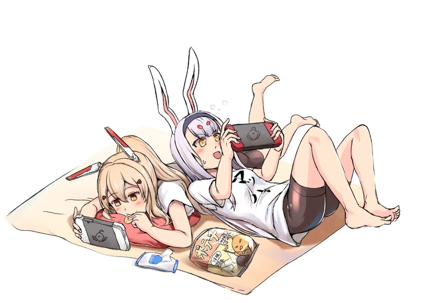 2girls alternate_costume animal_ears ayanami_(azur_lane) azur_lane bag_of_chips bike_shorts blonde_hair casual chips_(food) controller food game_console hairband handheld_game_console headgear high_ponytail hikimayu holding holding_handheld_game_console long_hair multiple_girls nintendo_switch orange_eyes playing_games ponytail potato_chips rabbit_ears retrofit_(azur_lane) shimakaze_(azur_lane) shirt smile snack steed_(steed_enterprise) t-shirt very_long_hair white_hair yellow_eyes