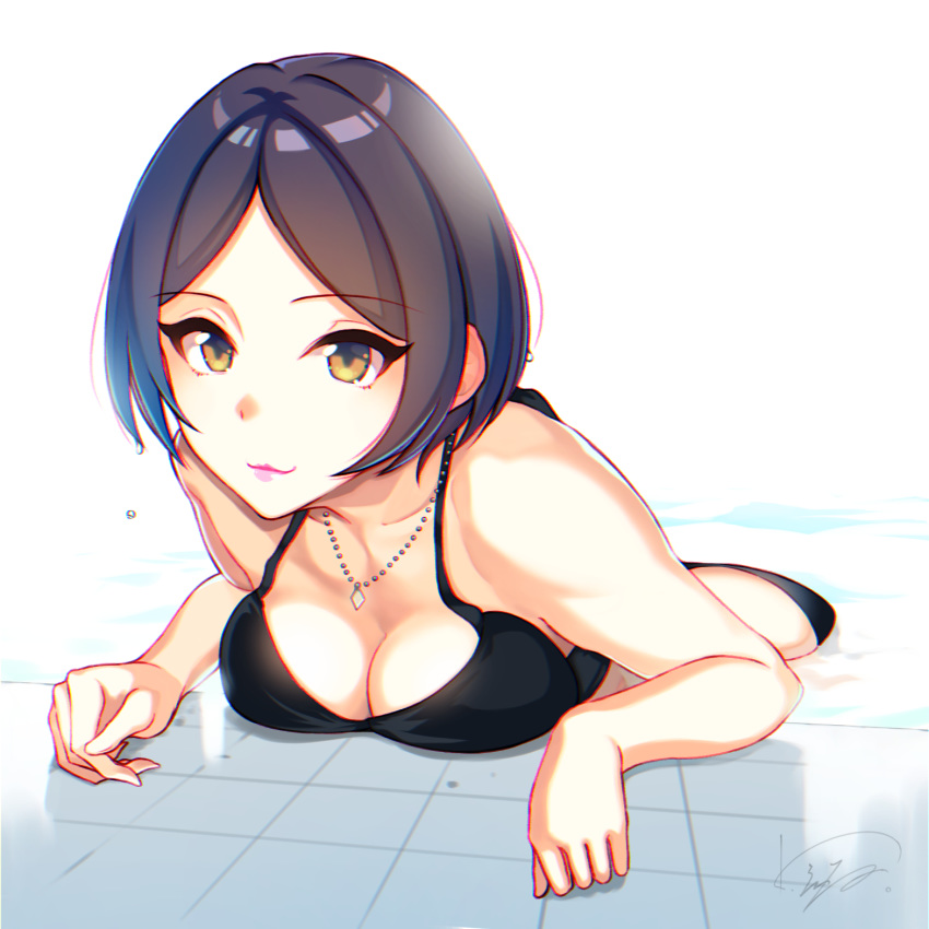 bent_over bikini black_bikini black_hair breasts brown_eyes cleavage closed_mouth collarbone commentary_request female hayami_kanade highres idolmaster idolmaster_cinderella_girls jewelry kanamura_will medium_breasts necklace parted_bangs partially_submerged pool short_hair signature simple_background smile solo swimsuit white_background