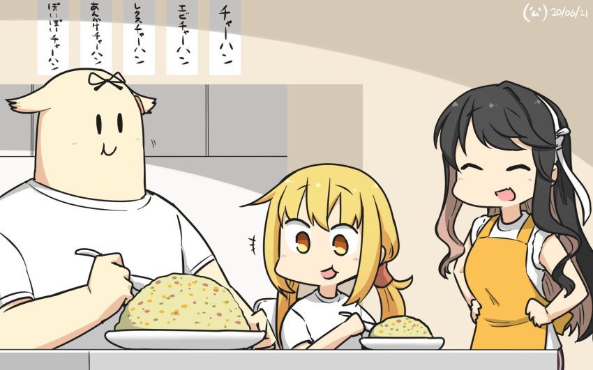 2girls alternate_costume apron black_hair blonde_hair closed_eyes commentary_request eating food fried_rice hamu_koutarou highres indoors kantai_collection long_hair low_twintails multicolored_hair multiple_girls naganami_(kancolle) one-hour_drawing_challenge pink_hair satsuki_(kancolle) shirt sign sleeves_rolled_up t-shirt the_yuudachi-like_creature translated twintails two-tone_hair upper_body wavy_hair white_shirt yellow_apron yellow_eyes