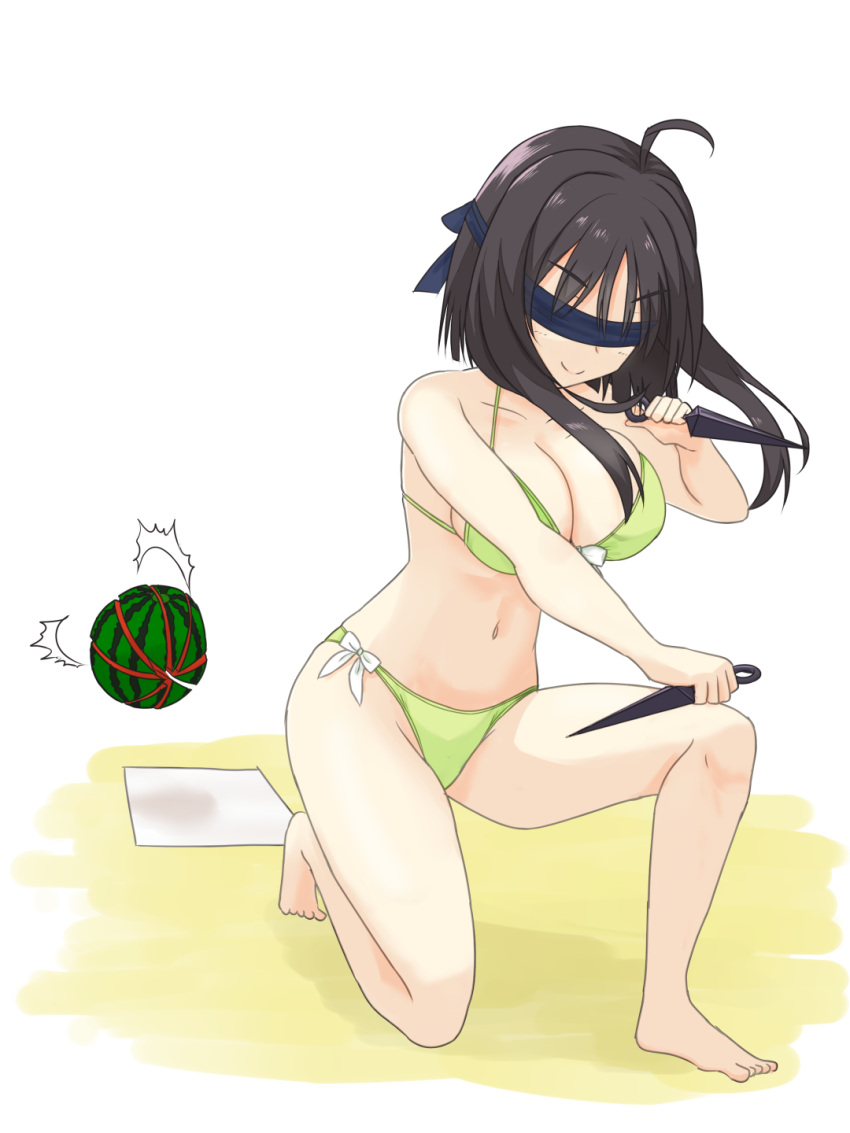 >:) ahoge bare_arms bare_legs barefoot bikini black_hair blindfold blue_blindfold bow bow_bikini breasts cleavage closed_mouth collarbone commentary_request curvy facing_viewer female fighting_stance floating_hair food fruit full_body green_bikini halterneck highres hitachi_mako kunai large_breasts light_blush navel ninja on_one_knee senren_banka shirayamakoma short_hair_with_long_locks smile smug solo split_mouth suikawari sun swimsuit thighs v-shaped_eyebrows watermelon weapon white_bow