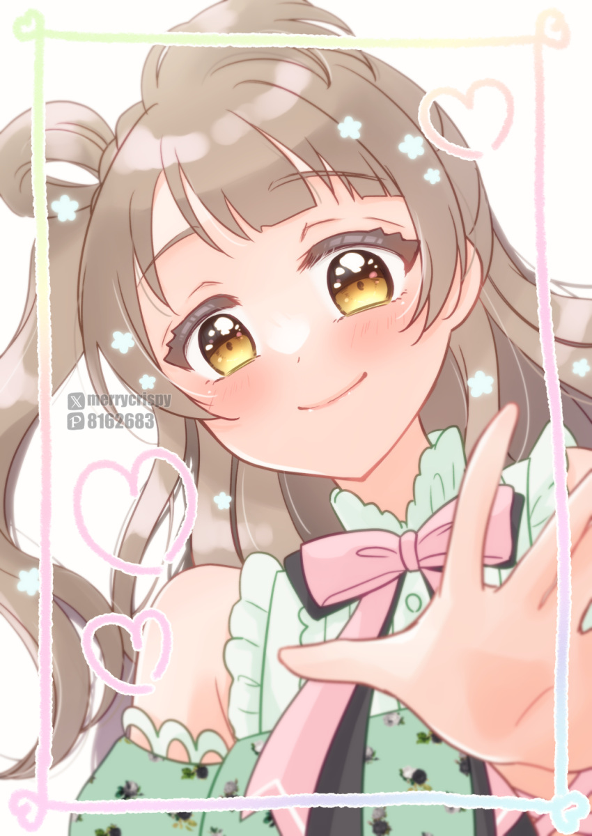 birthday blush border commentary female gradient_border heart highres light_brown_hair light_smile looking_at_viewer love_live! love_live!_school_idol_project minami_kotori nagatsuki_chihoru one_side_up pixiv_id solo twitter_username upper_body white_background yellow_eyes