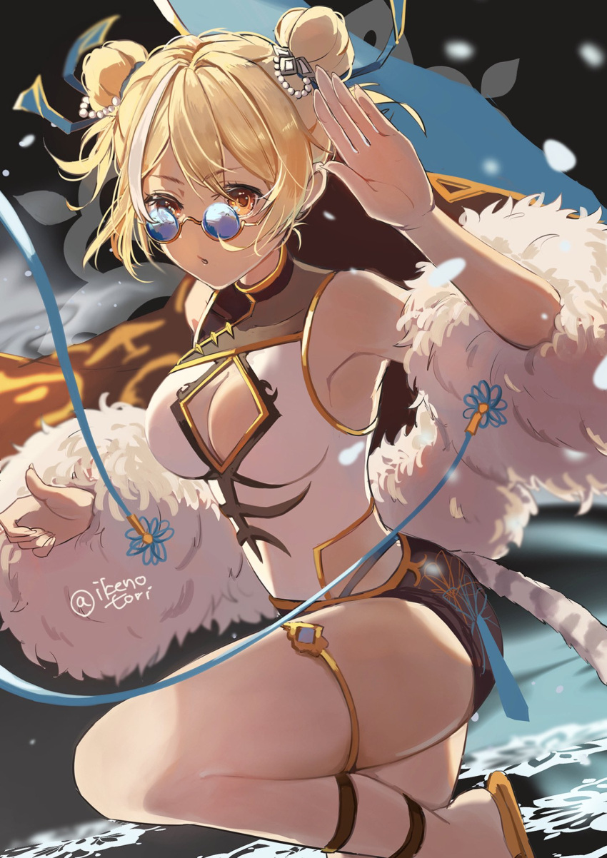 arm_up black_shorts blonde_hair breasts cleavage cleavage_cutout clothing_cutout djeeta_(granblue_fantasy) double_bun feather_boa female granblue_fantasy hair_bun highres ikenotori looking_at_viewer multicolored_hair open_mouth orange_eyes sandals shirt short_hair shorts silverroar's_swiftclaw_(granblue_fantasy) sleeveless sleeveless_shirt small_breasts solo streaked_hair tail thigh_strap tiger_tail twitter_username white_shirt