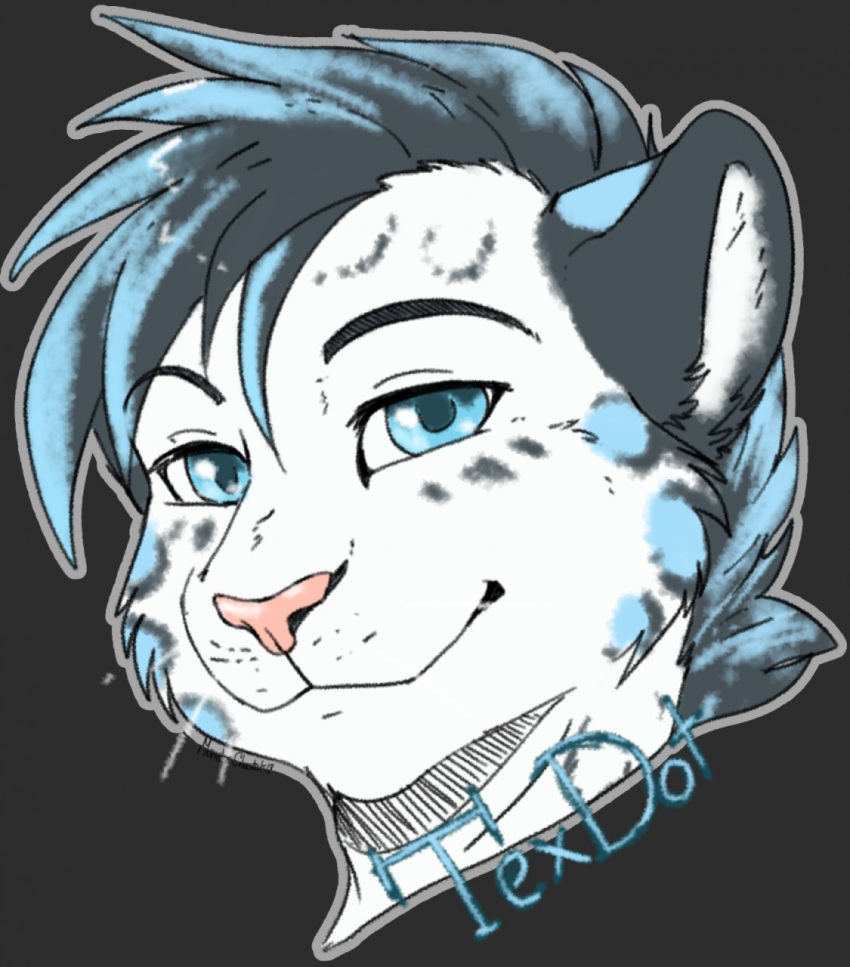 anthro con_badge digital_media_(artwork) english_text eyebrows felid fur hair headshot_portrait hi_res looking_at_viewer male mammal monstercheetah pantherine portrait signature simple_background smile snow_leopard solo text victory_(texdot) whiskers