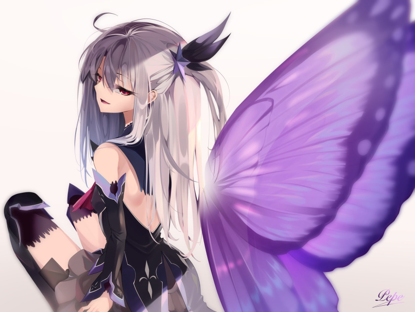 ascot bare_shoulders black_dress black_footwear black_thighhighs blush boots breasts butterfly_wings detached_sleeves dress fate/grand_order fate/kaleid_liner_prisma_illya fate_(series) female grey_hair hair_ornament highres illyasviel_von_einzbern insect_wings long_hair looking_at_viewer looking_back one_side_up open_mouth pei_iriya purple_skirt red_eyes sidelocks sitting skirt small_breasts smile solo testament_(fate) thigh_boots thighhighs thighhighs_under_boots wings