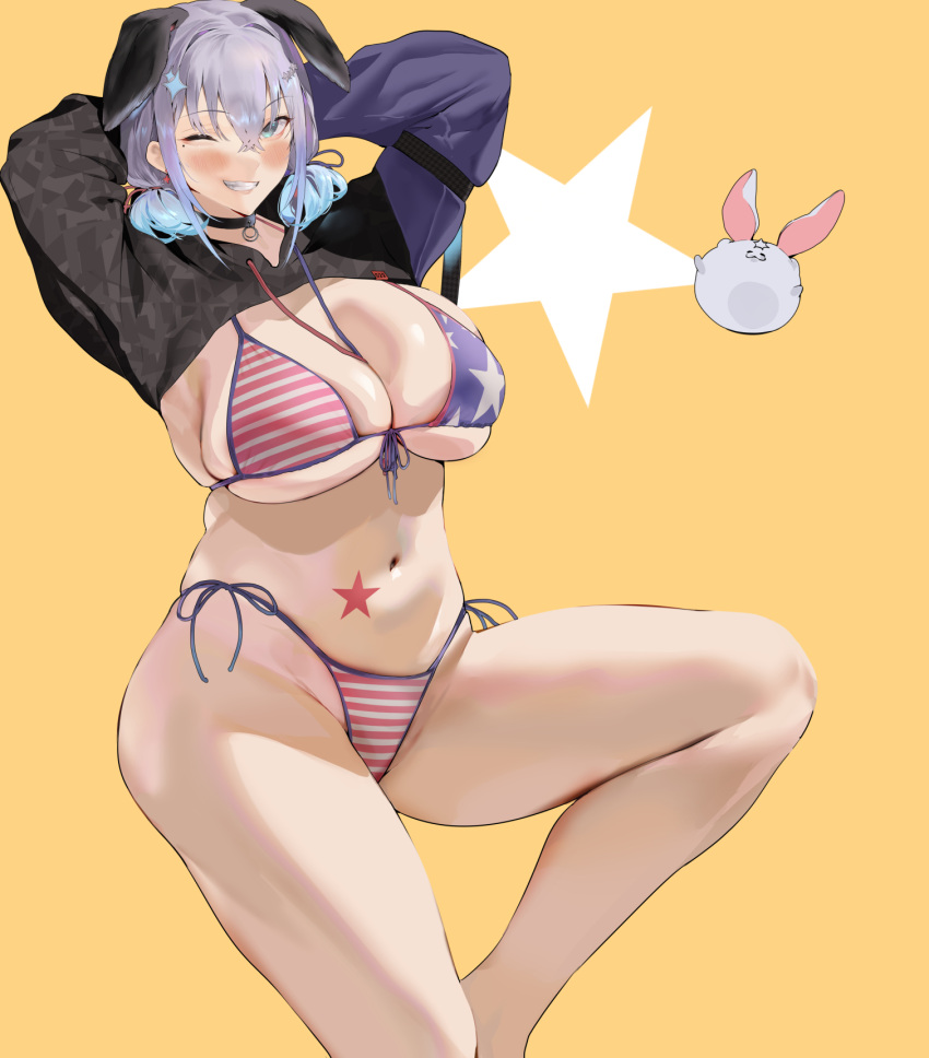 american_flag american_flag_bikini american_flag_print animal_ears arms_behind_head arms_up bikini black_choker blue_eyes blush breasts choker curvy deep_skin dog_ears facial_mark female flag_print front-tie_top grey_hair grin groin hair_ornament highres huge_breasts ikuchan_kaoru ikuchan_kaoru_(character) indie_virtual_youtuber long_sleeves looking_at_viewer low_twintails multicolored_hair navel one_eye_closed plump print_bikini short_twintails shrug_(clothing) side-tie_bikini_bottom simple_background skindentation smile solo star_(symbol) star_hair_ornament stomach streaked_hair string_bikini striped_bikini striped_clothes swimsuit teeth thick_thighs thighs twintails virtual_youtuber yellow_background