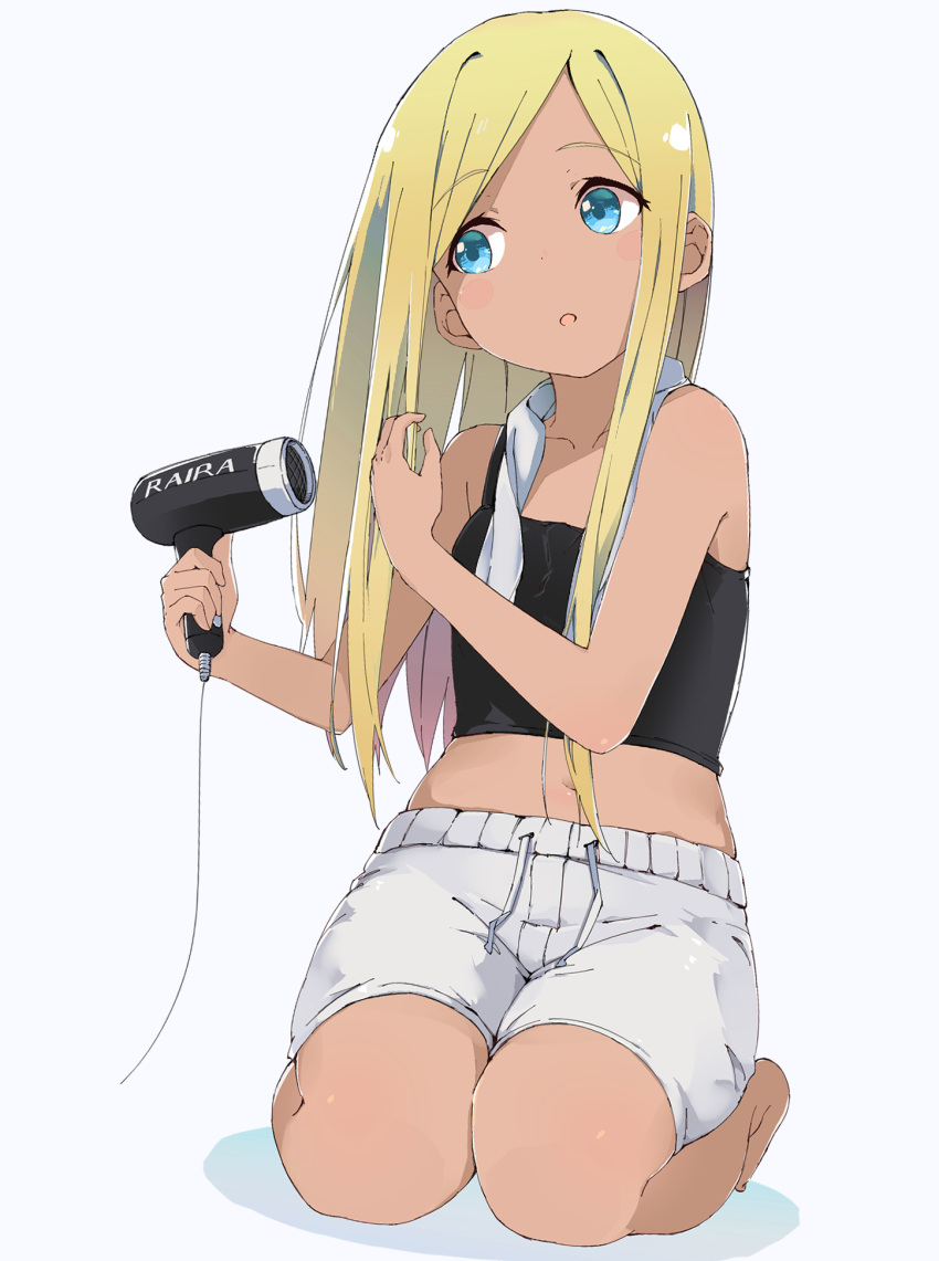 aqua_eyes bare_shoulders barefoot black_shirt blonde_hair blush breasts collarbone dark-skinned_female dark_skin dot_nose female hair_dryer hands_up highres holding holding_hair_dryer idolmaster idolmaster_cinderella_girls idolmaster_cinderella_girls_starlight_stage layla_(idolmaster) long_hair looking_at_another midriff navel open_mouth rauto seiza shirt shorts simple_background sitting sleeveless sleeveless_shirt small_breasts solo towel towel_around_neck white_background white_shorts white_towel