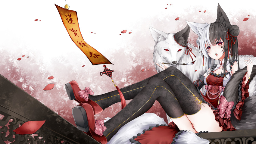 alice_mana alice_mana_channel animal animal_ears anotoki_ashi black_hair long_hair multiple_tails red_eyes tail thighhighs white_hair wolf