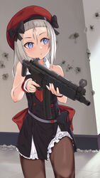  beret black_bow black_pantyhose blue_eyes bow closed_mouth dress female girls&#039;_frontline gun h&amp;k_mp5 hairbow hat highres holding holding_weapon jamgom long_hair looking_away mp5_(girls&#039;_frontline) pantyhose simple_background solo standing submachine_gun weapon white_hair 