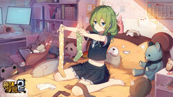  artist_request barefoot bed bed_sheet bedroom benghuai_xueyuan black_legwear black_shirt black_skirt book bookshelf calendar_(object) chair closed_mouth female full_body green_eyes green_hair green_legwear highres holding holding_clothes holding_legwear honkai_(series) indoors long_hair monitor navel official_art pillow school_uniform shirt short_sleeves sitting skirt solo stuffed_animal stuffed_toy third-party_source toes wariza white_legwear yellow_legwear yssring_leavtruth 