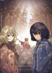  3girls absurdres andou_(girls_und_panzer) arm_up artist_name beret black_hair blonde_hair blue_coat blue_eyes blue_scarf blurry blurry_background brown_eyes brown_scarf capelet casual closed_mouth coat collar dappled_sunlight dark-skinned_female dark_skin dated day depth_of_field drill_hair folding_fan from_side girls_und_panzer hand_fan hands_in_pockets hat hatsumoude highres holding holding_fan long_hair looking_at_viewer marie_(girls_und_panzer) medium_hair medium_skirt messy_hair multiple_girls new_year open_mouth oshida_(girls_und_panzer) outdoors pink_skirt red_capelet red_headwear scarf skirt smile stairs standing sunlight tonan_leopard torii white_collar 