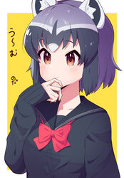  :/ alternate_costume animal_ears black_sweater blue_hair blush bow bowtie buttons commentary common_raccoon_(kemono_friends) female grey_hair hand_on_own_face highres kemono_friends long_sleeves multicolored_hair raccoon_ears raccoon_girl red_bow red_bowtie sailor_collar school_uniform short_hair sleeves_past_wrists solo sweater takom translated upper_body yellow_eyes 