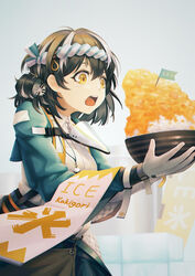  arknights black_hair bowl chinese_commentary commentary_request female flag food gloves grey_background hachimaki headband highres holding holding_bowl long_sleeves magallan_(arknights) magallan_(shaved-ice_memories)_(arknights) multicolored_hair nejiri_hachimaki official_alternate_costume open_mouth shaved_ice shirt short_hair solo streaked_hair tassos upper_body white_gloves white_hair white_shirt yellow_eyes 