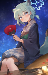  absurdres animal_ears ashiyu bare_legs bath_yukata blue_archive blush breasts extra_ears female foot_bath green_hair halo hand_fan highres holding holding_fan japanese_clothes kimono light_smile looking_at_viewer milky_way night night_sky official_alternate_costume paper_fan purple_eyes refraction sakura_rii shigure_(blue_archive) shigure_(hot_spring)_(blue_archive) sky small_breasts soaking_feet solo star_(sky) weasel_ears yagasuri yukata 