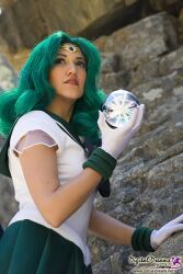  bishoujo_senshi_sailor_moon cosplay curly_hair green_hair kaiou_michiru long_hair photo sailor_fuku sailor_neptune school_uniform serafuku 