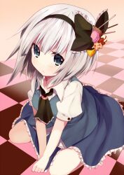  ascot black_hairband blue_eyes blush bow checkered_floor commentary_request female grey_hair hair_ornament hairband konpaku_youmu looking_at_viewer nochita_shin short_hair solo touhou 