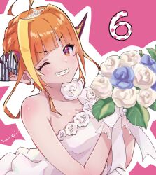  ahoge alternate_costume blonde_hair bouquet breasts cleavage dragon_girl dragon_horns dress female flower holding holding_bouquet hololive horns kiryu_coco kyou_fumei large_breasts multicolored_hair one_eye_closed orange_hair pink_background pointy_ears smile solo streaked_hair virtual_youtuber wedding_dress white_dress 