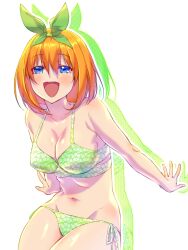  arms_at_sides bikini blue_eyes blush breasts cleavage collarbone cowboy_shot female floral_print go-toubun_no_hanayome green_bikini green_ribbons hair_between_eyes hair_ribbon halftone highres large_breasts looking_at_viewer nakano_yotsuba navel open_mouth orange_hair print_bikini ribbon shadow short_hair side-tie_bikini_bottom simple_background smile solo string_bikini swimsuit white_background yu_(flowerbird3830) 