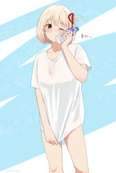  absurdres ama_(ama_ekaku) blonde_hair blue_background bottle commentary_request female hair_ribbon highres holding holding_bottle lycoris_recoil multicolored_hair nishikigi_chisato one_eye_closed plastic_bottle red_eyes red_ribbon ribbon shirt short_hair solo standing t-shirt thighs twitter_username two-tone_hair water_bottle white_background white_shirt 